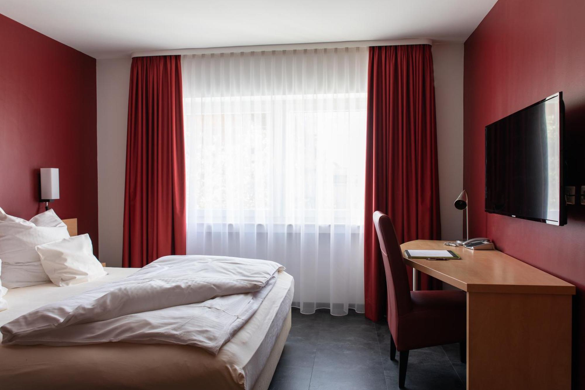 Mein Schlosshotel Heusenstamm Kültér fotó