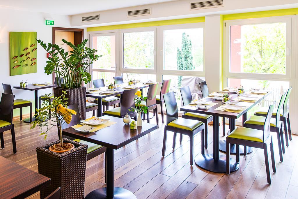 Mein Schlosshotel Heusenstamm Kültér fotó