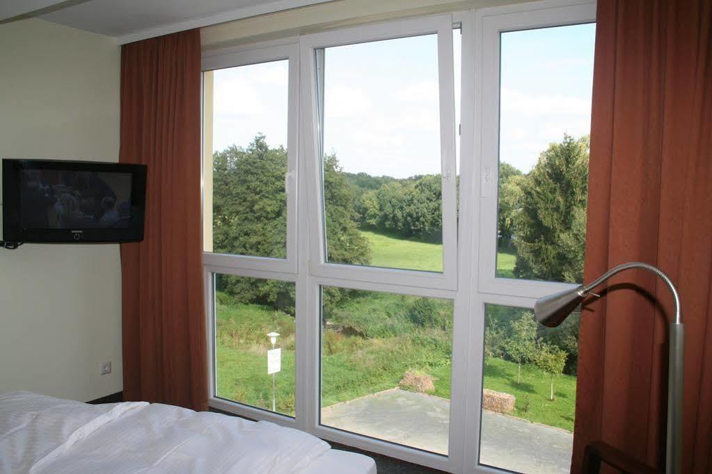 Mein Schlosshotel Heusenstamm Kültér fotó